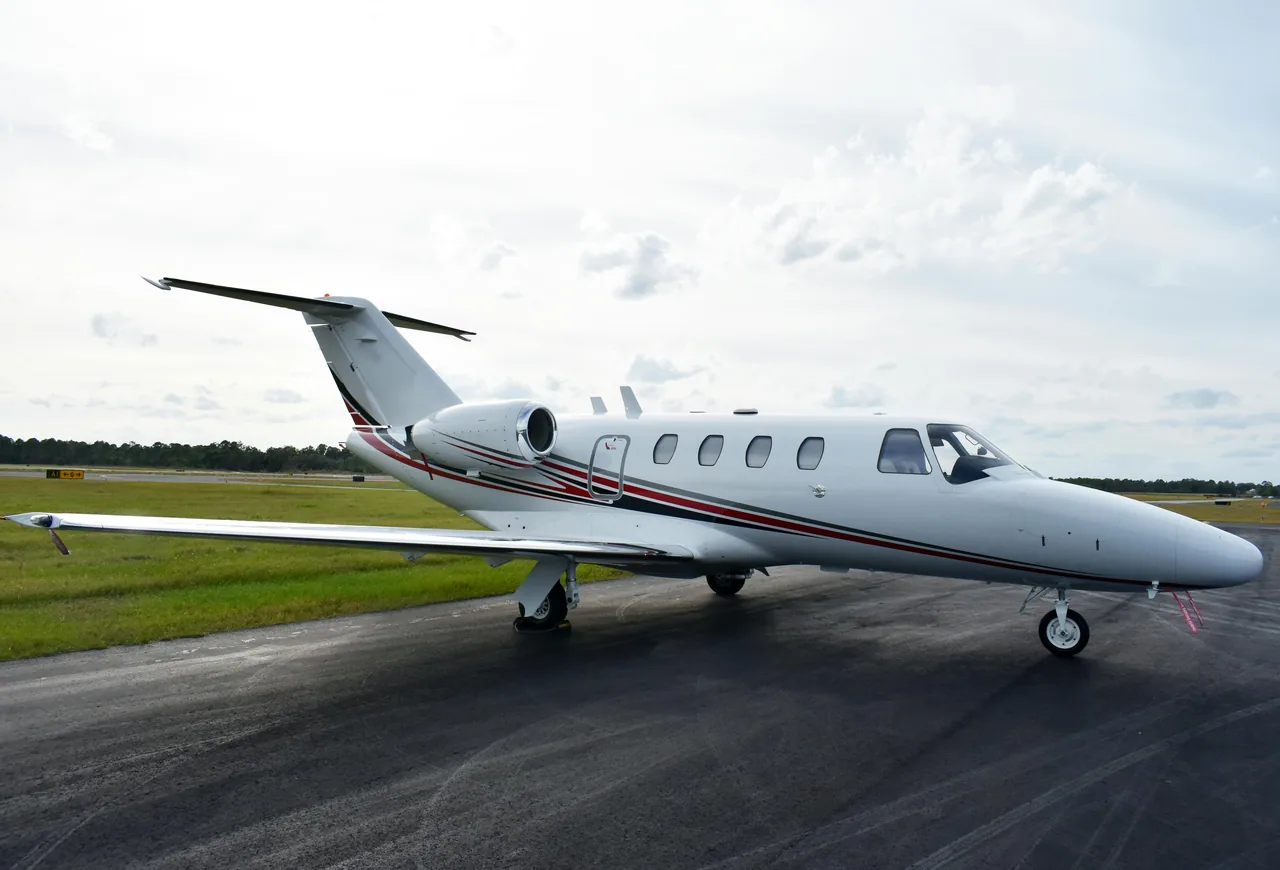 FFGR Jets